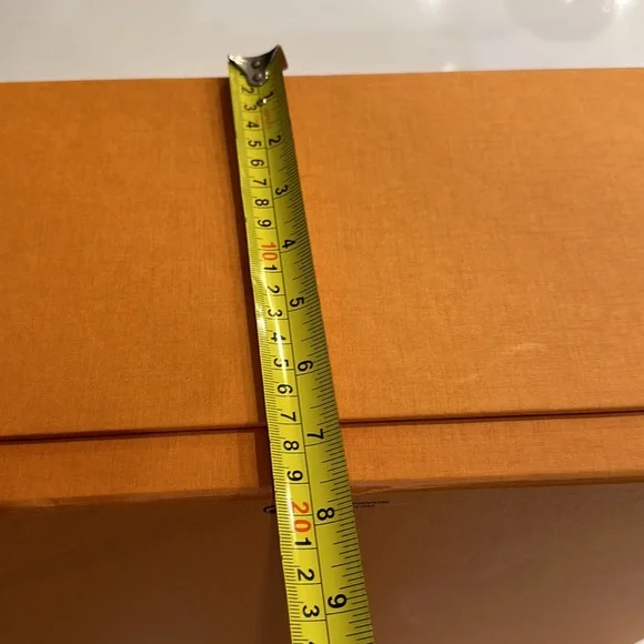 Louis Vuitton Box - Picture 7 of 7